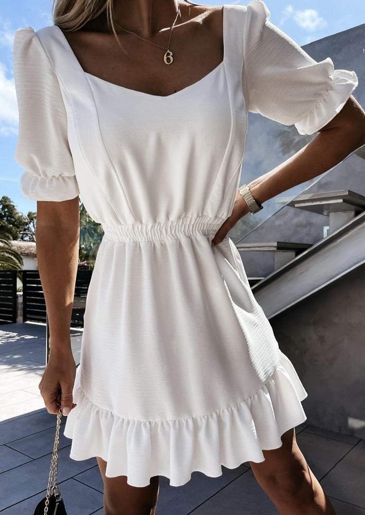 

Mini Dresses Elastic Waist Ruffled Mini Dress in White. Size: ,M,L,XL