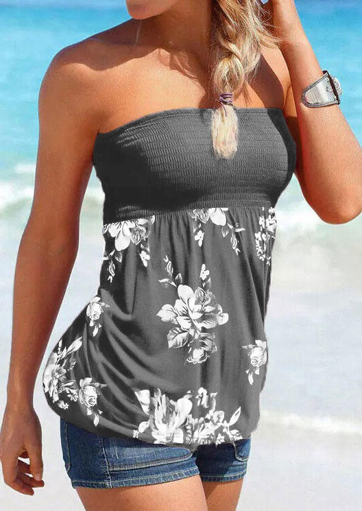 Tank Tops Floral Smocked Strapless Tank Top in Black. Size: L,M,S,XL