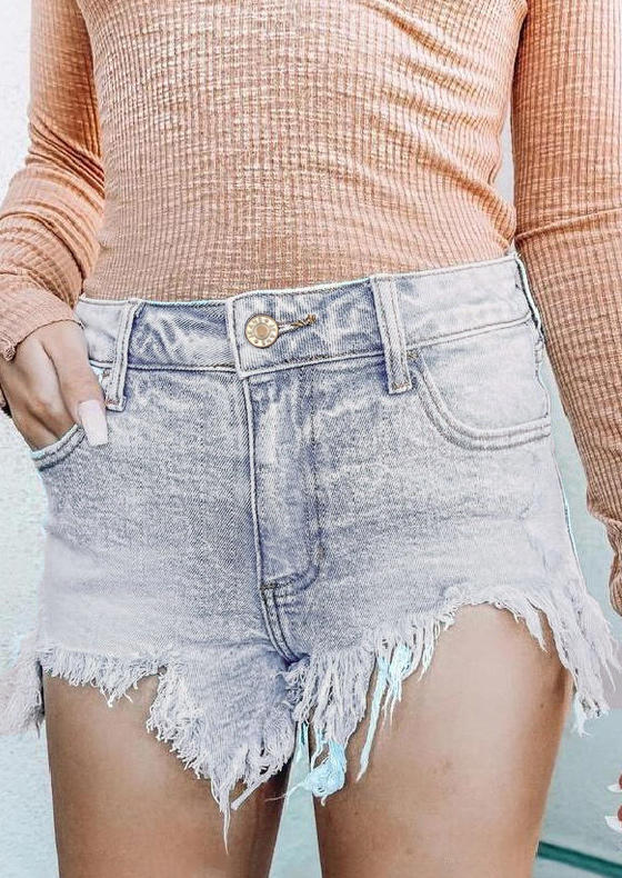 

Shorts Frayed Hem Distressed Denim Shorts in Light Blue. Size: ,M,L,XL