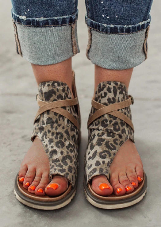 

Sandals Leopard Zipper Buckle Strap Toe Ring Flat Sandals in Leopard. Size: ,38,39,40,41