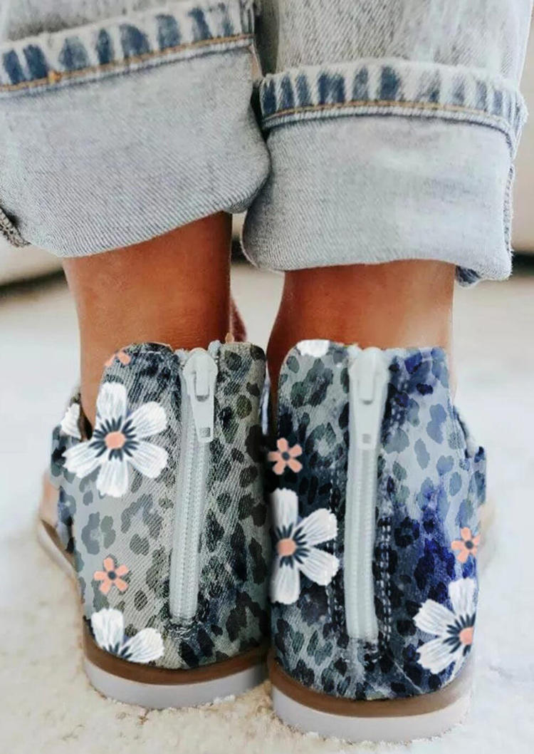 

Sandals Leopard Floral Zipper Thong Flat Sandals in Blue. Size: ,38,39,40,41