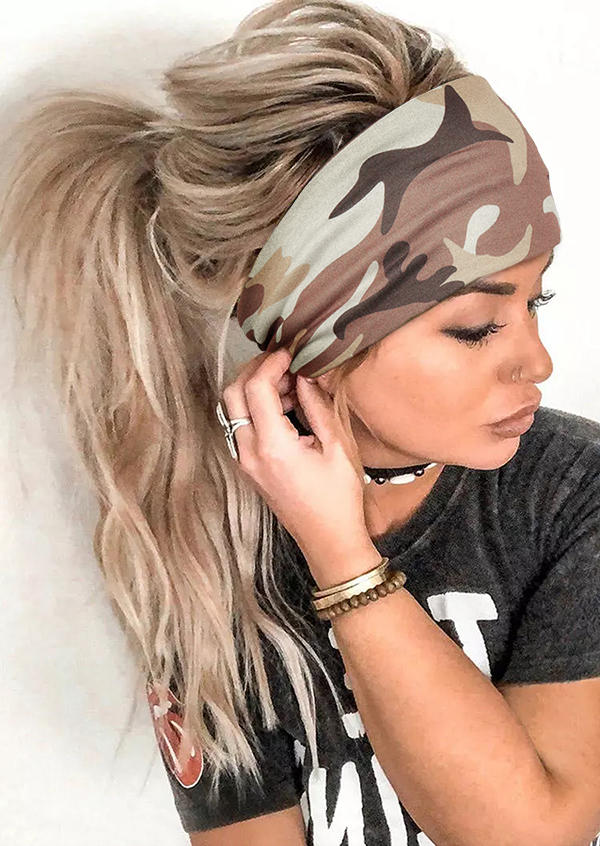

Camouflage Twist Yoga Sport Wide Headband in Coffee. Size