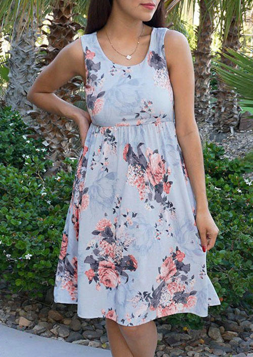 Mini Dresses Floral Elastic Waist Sleeveless Mini Dress in Multicolor. Size: L,M,S