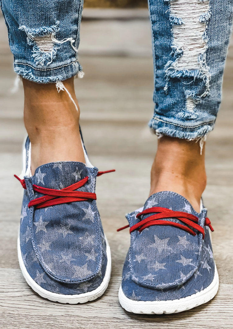 

Sneakers Star Slip On Round Toe Flat Sneakers in Blue. Size