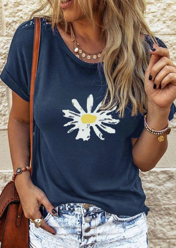 

T-shirts Tees Daisy O-Neck T-Shirt Tee in Navy Blue. Size