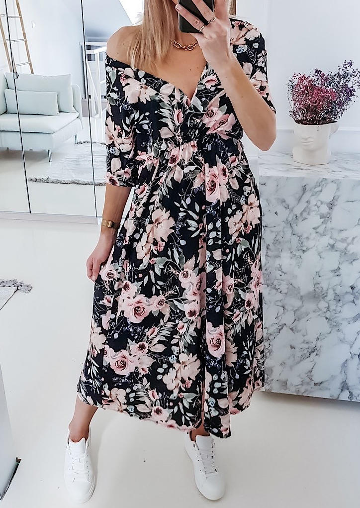 

Midi Dresses Floral V-Neck Elastic Waist Midi Dress in Black. Size