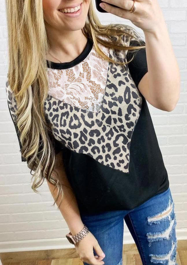 Blouses Leopard Lace Splicing Short Sleeve O-Neck Blouse in Leopard. Size: S,M,L