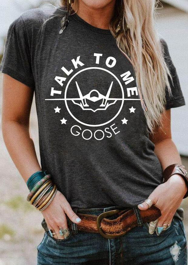 

T-shirts Tees Talk To Me Goose O-Neck T-Shirt Tee in Dark Grey. Size