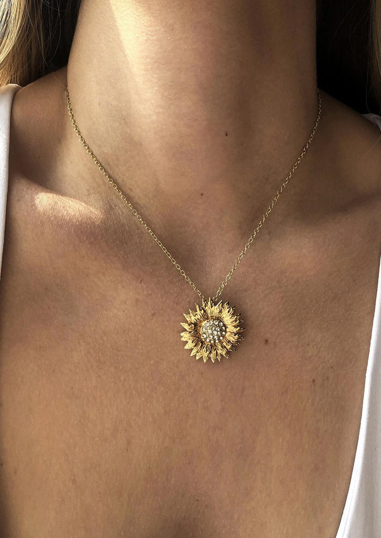 

Necklaces Rhinestone Sunflower Alloy Pendant Necklace in Gold. Size