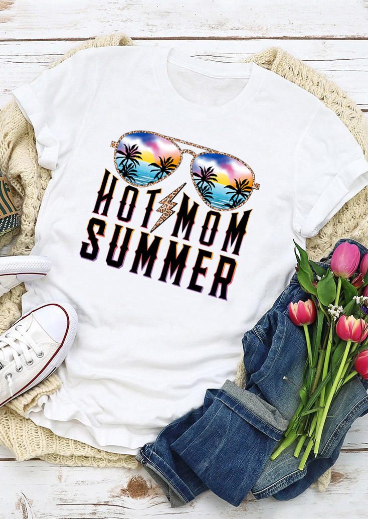 

T-shirts Tees Hot Mom Summer Leopard Lightning Glasses T-Shirt Tee in White. Size