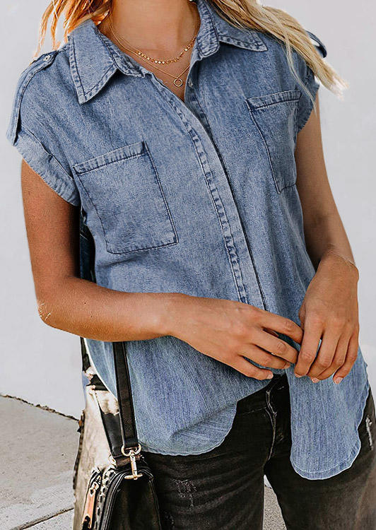 

Blouses Pocket Button Turn-Down Collar Denim Blouse in Blue. Size: ,M,L,XL