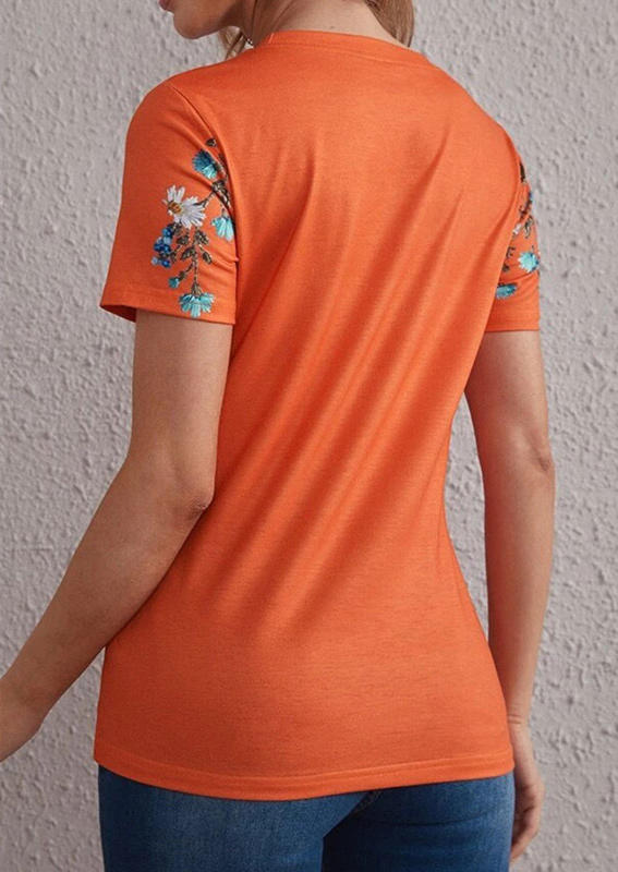 

T-shirts Tees Floral O-Neck T-Shirt Tee in Orange. Size
