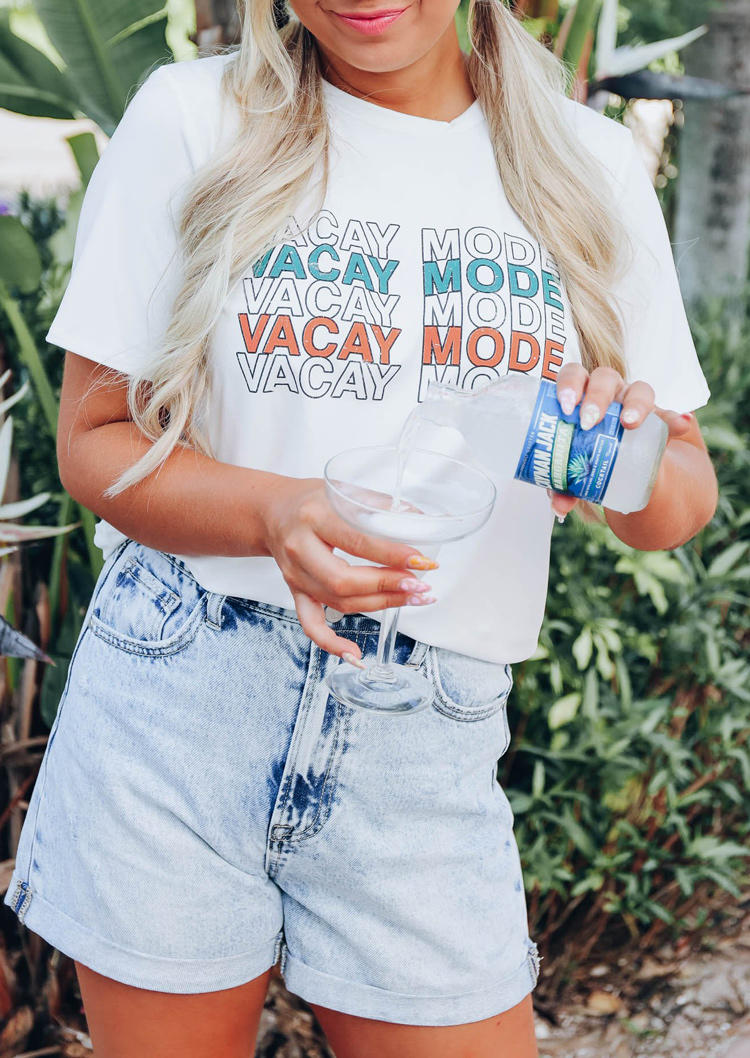 

T-shirts Tees Vacay Mode O-Neck T-Shirt Tee in White. Size: ,M