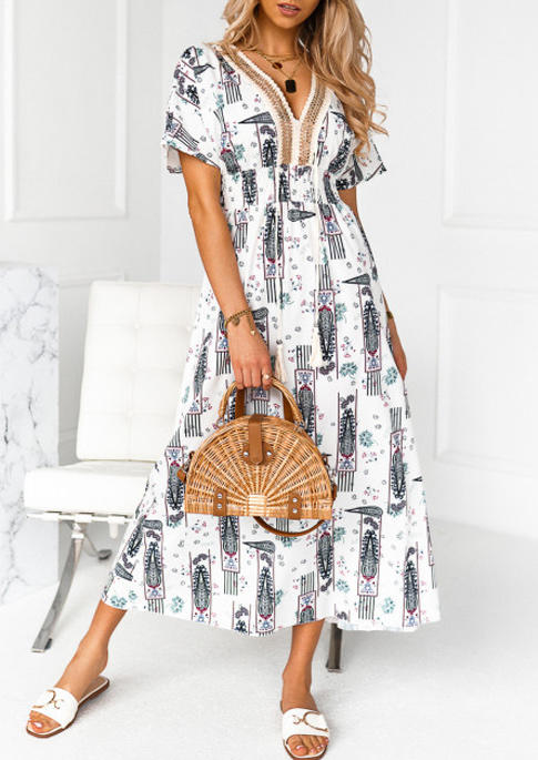 

Midi Dresses Patchwork Short Sleeve V-Neck Midi Dress in White. Size: ,M,L,XL