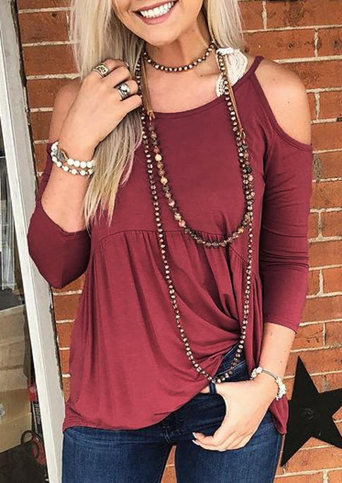 

Blouses Ruffled Cold Shoulder O-Neck Blouse in Brick Red. Size