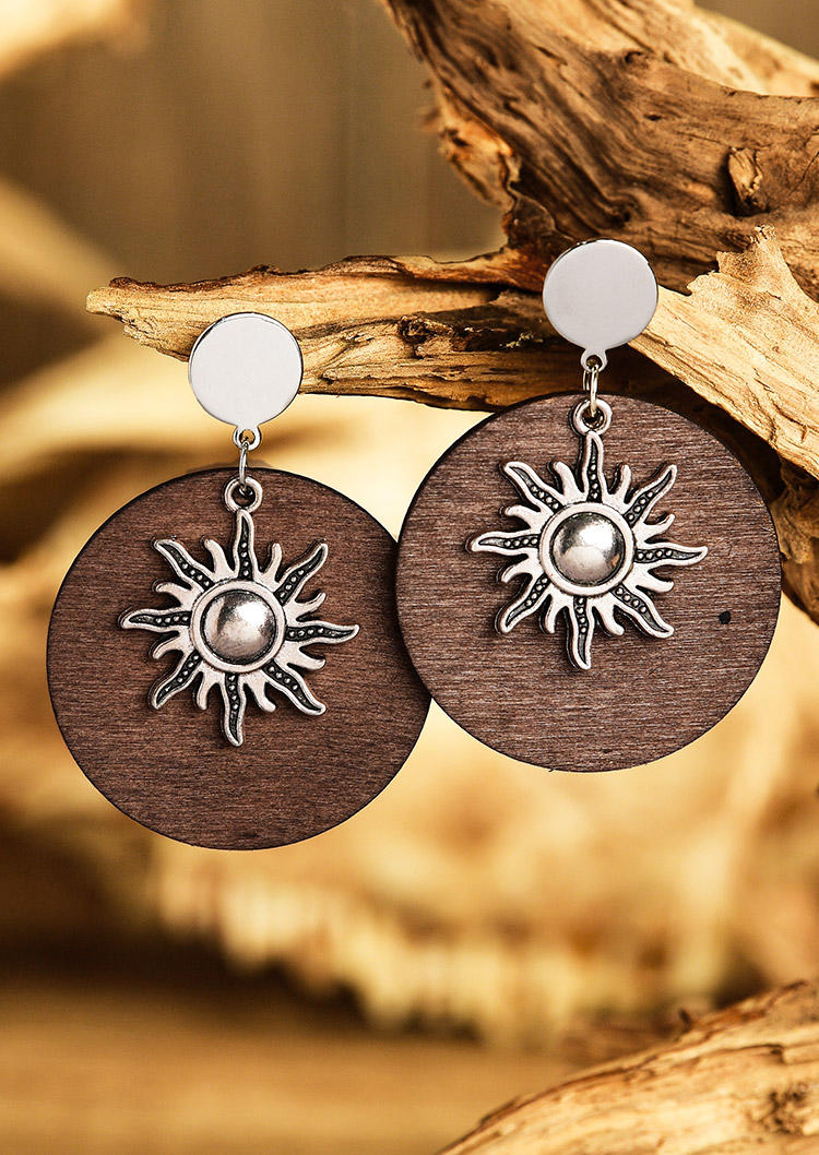

Earrings Bohemian Sunflower Sun Dual-Layered Stud Earrings in Pattern2. Size