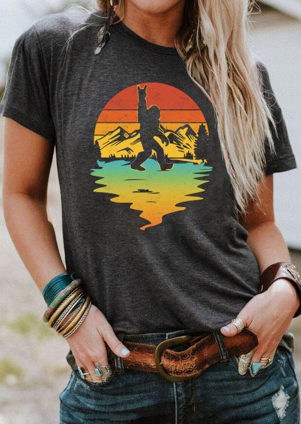 

T-shirts Tees Big Foot Sunset Mountain O-Neck T-Shirt Tee in Dark Grey. Size