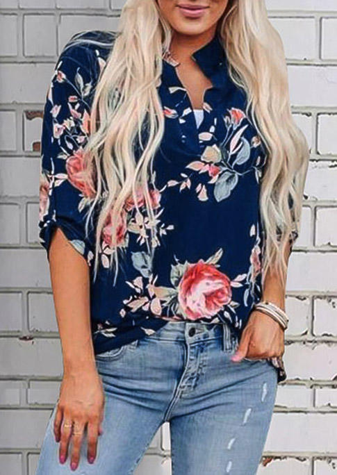 

Blouses Floral Tab-Sleeve Casual Blouse in Multicolor. Size: ,M,L,XL