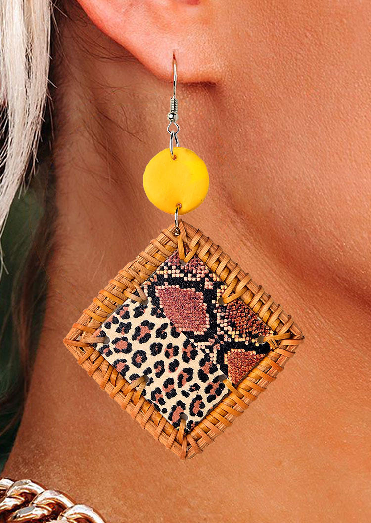 

Earrings Leopard Zebra Aztec Geometric Rattan Woven Earrings in Black,Yellow. Size
