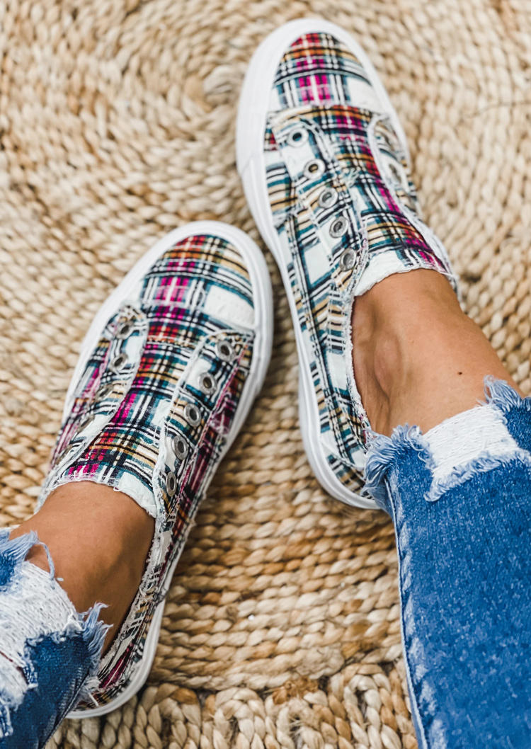 

Sneakers Cream Ivy League Plaid Slip On Round Toe Sneakers in Multicolor. Size: ,38,39,40,41