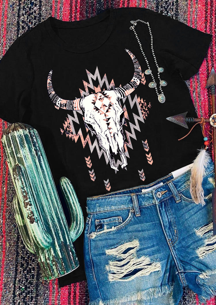 

T-shirts Tees Aztec Geometric Steer Skull T-Shirt Tee in Black. Size