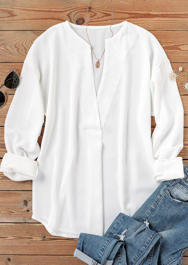 

Blouses Long Sleeve Notched Neck Blouse in White. Size