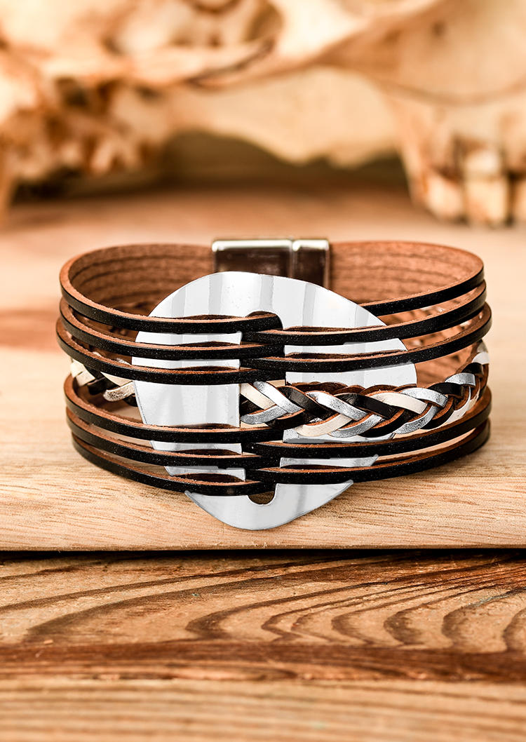 

Bracelet Bohemian Hollow Out Braided Magnet Buckle Bracelet in Black. Size