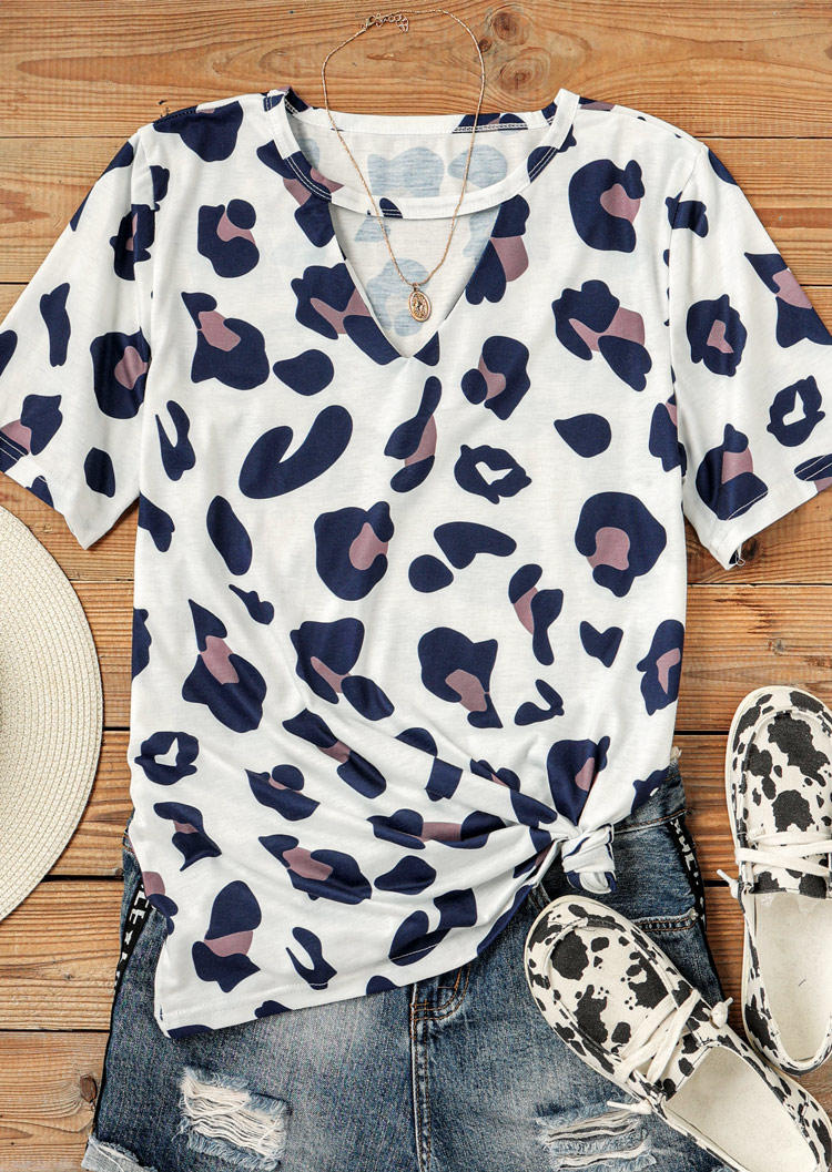 

Blouses Leopard Hollow Out Keyhhole Neck Blouse in Leopard. Size