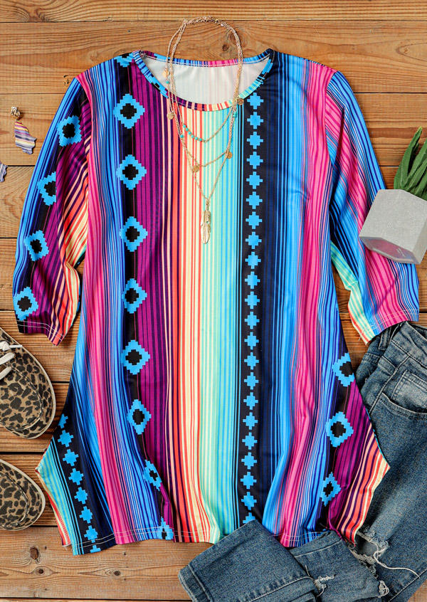 Blouses Western Rainbow Striped Aztec Geometric Blouse in Multicolor. Size: M,S