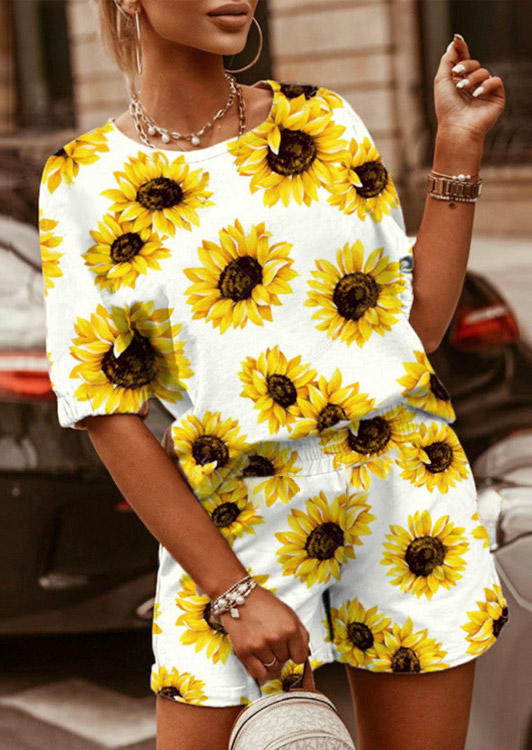 

Two-Piece Sets Sunflower Elastic Cuff Blouse And Elastic Waist Shorts Two-Piece Set in Yellow. Size