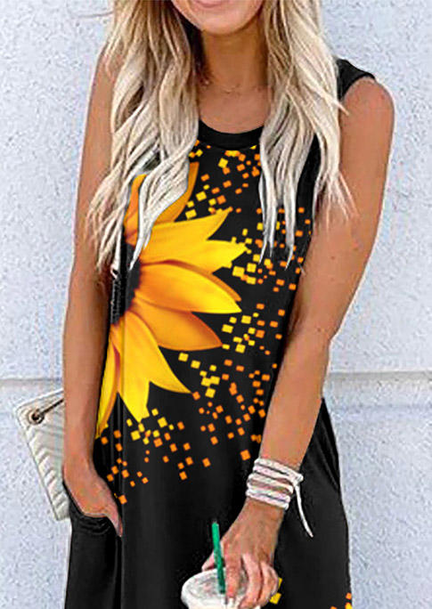 

Maxi Dresses Sunflower Pocket Sleeveless Maxi Dress in Black. Size