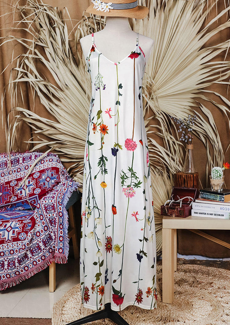 

Maxi Dresses Floral V-Neck Spaghetti Strap Big Hem Maxi Dress in White. Size
