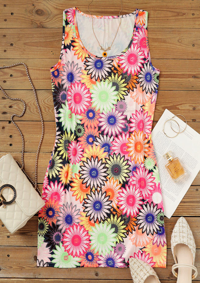 

Bodycon Dresses Colorful Daisy O-Neck Sleeveless Bodycon Dress in Multicolor. Size