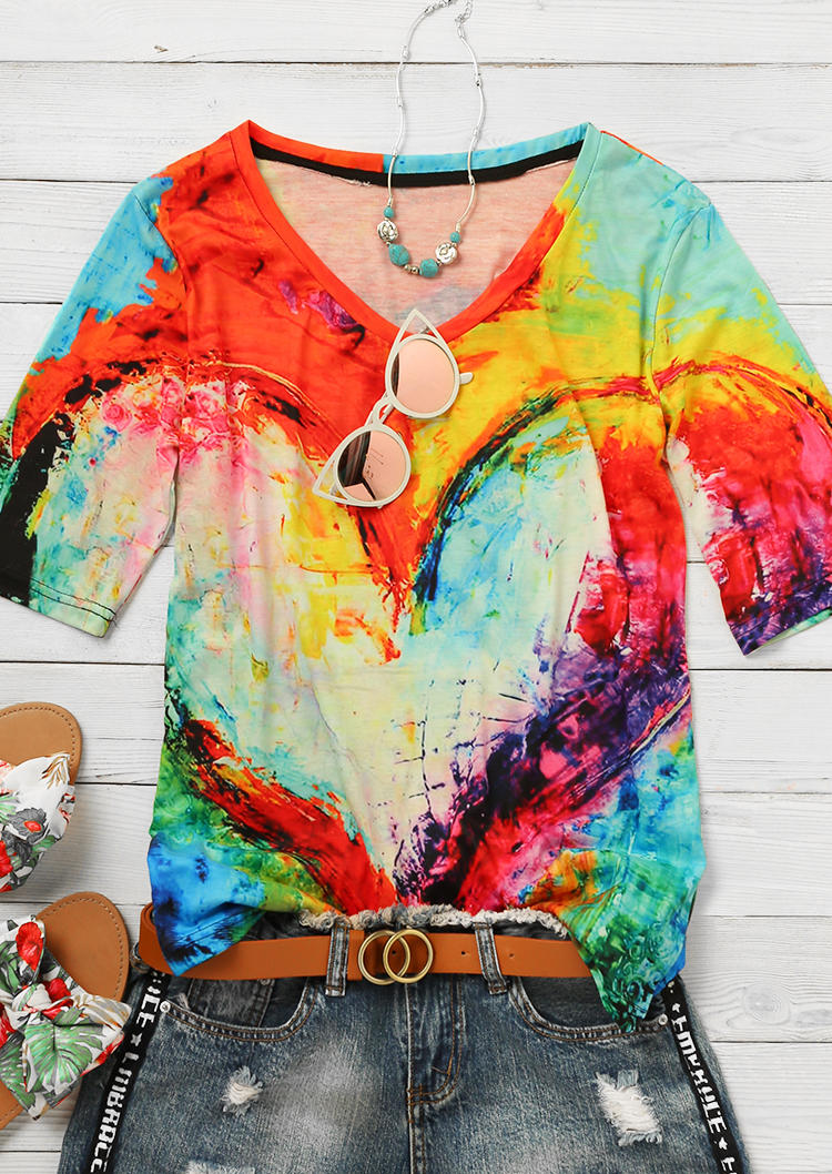 

Blouses Abstract Heart Oil Painting V-Neck Blouse in Multicolor. Size