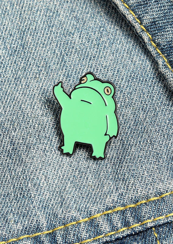 

Decoration Funny Cartoon Frick Frog Soft Enamel Pin in Green. Size