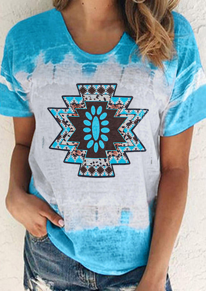 

Blouses Tie Dye Aztec Geometric Short Sleeve BLouse in Multicolor. Size: ,M,L,XL