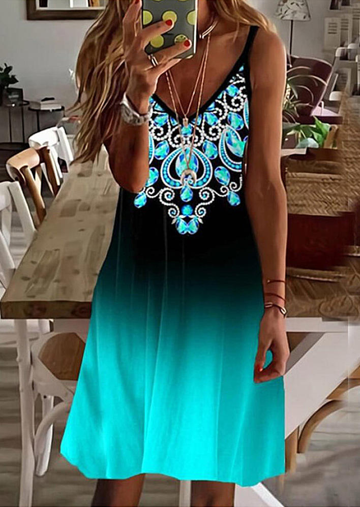 

Mini Dresses Vintage Floral Gradient V-Neck Mini Dress in Blue. Size: ,M,L,XL