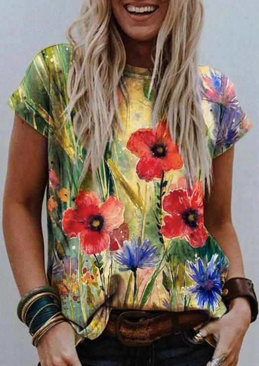 

Blouses Flower Oil Painting O-Neck Blouse in Multicolor. Size: ,M,L