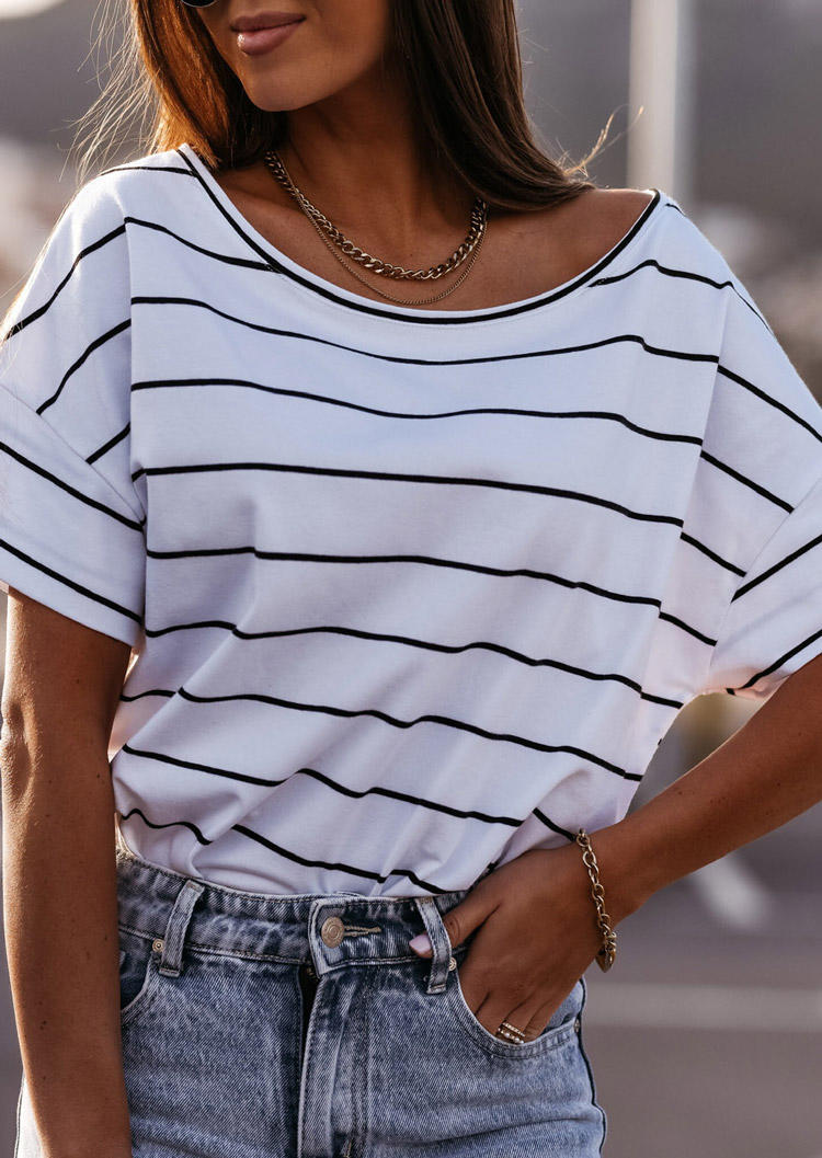 

Blouses Striped Batwing Sleeve Casual Blouse in White. Size: ,M,L,XL