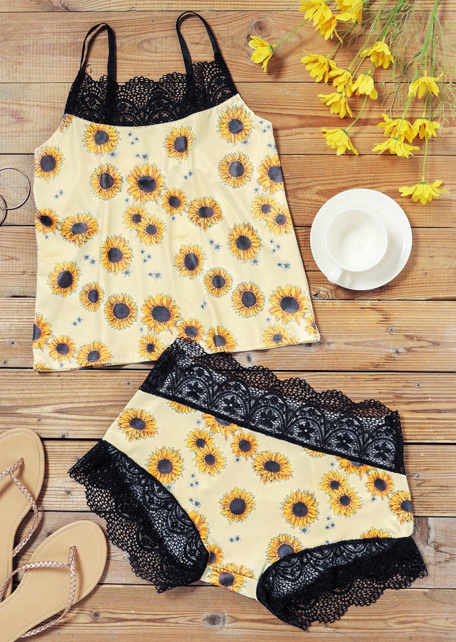 

Sleepwear Sunflower Lace Splicing Camisole Shorts Pajamas Set in Light Yellow. Size