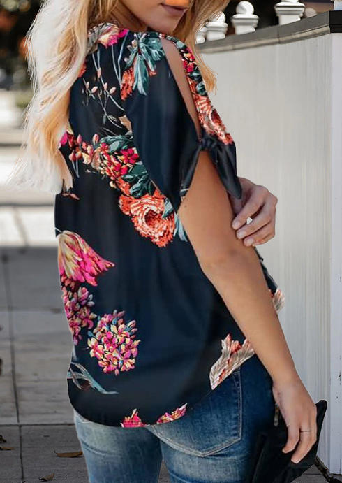 

Blouses Floral Cold Shoulder Casual Blouse in Deep Blue. Size