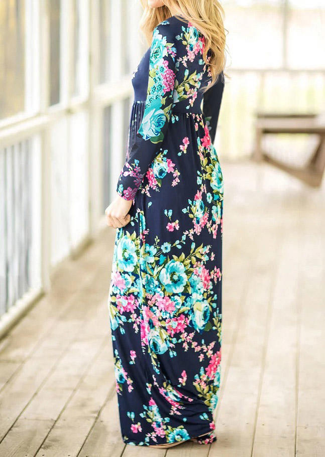 

Maxi Dresses Floral Pocket Long Sleeve Maxi Dress in Multicolor. Size: ,M,L