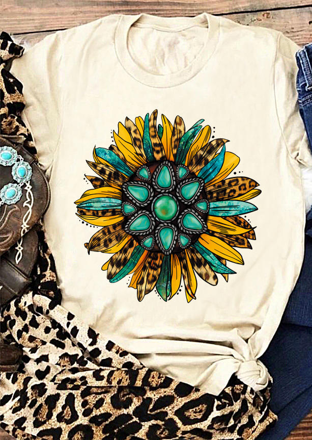 

T-shirts Tees Leopard Sunflower Turquoise O-Neck T-Shirt Tee in Beige. Size