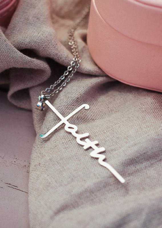 

Necklaces Faith Cross Alloy Pendant Necklace in Gold,Silver,Rose Gold. Size