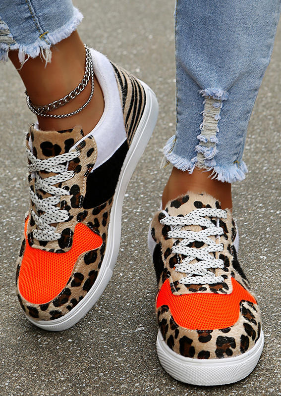 

Sneakers Leopard Splicing Lace Up Round Toe Flat Sneakers in Leopard. Size: ,38