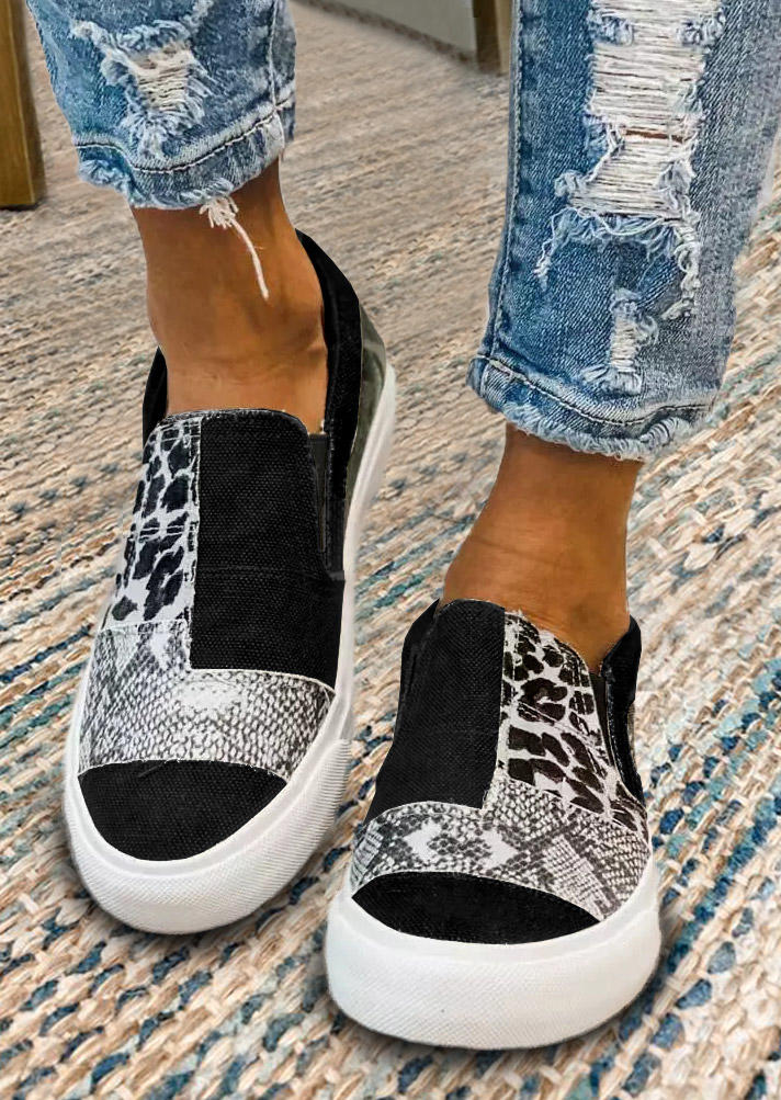 

Sneakers Leopard Snake Skin Splicing Flat Canvas Sneakers in Black. Size: ,38,39,40,41