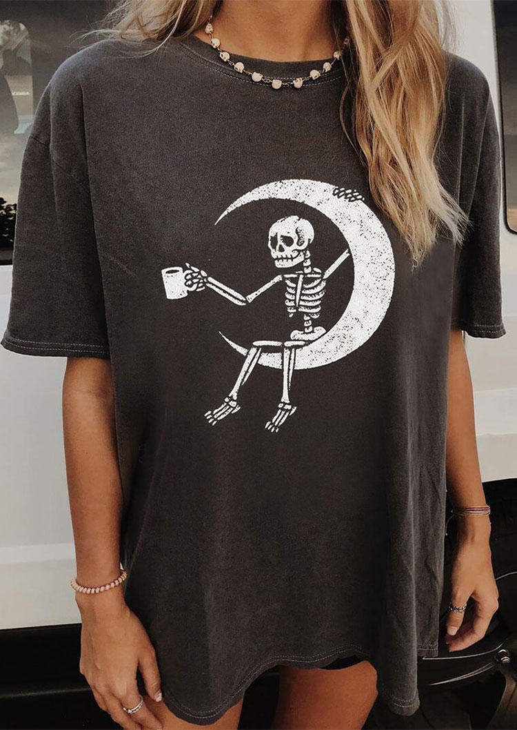 T-shirts Tees Skeleton Moon Drink Graphic T-Shirt Tee in Black. Size: XL