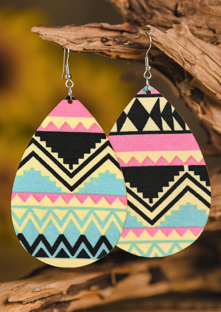 

Earrings Geometric Wooden Water Drop Earrings in Black. Size