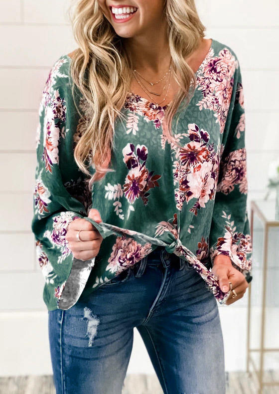 

Blouses Floral V-Neck Long Sleeve Blouse in Green. Size