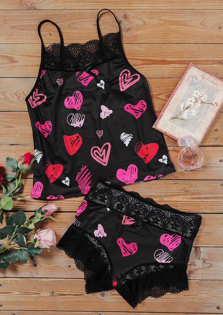 

Sleepwear Lace Heart Camisole And Shorts Pajamas Set in Black. Size